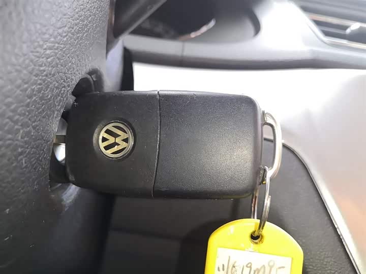 Фото 9 - Volkswagen Lavida