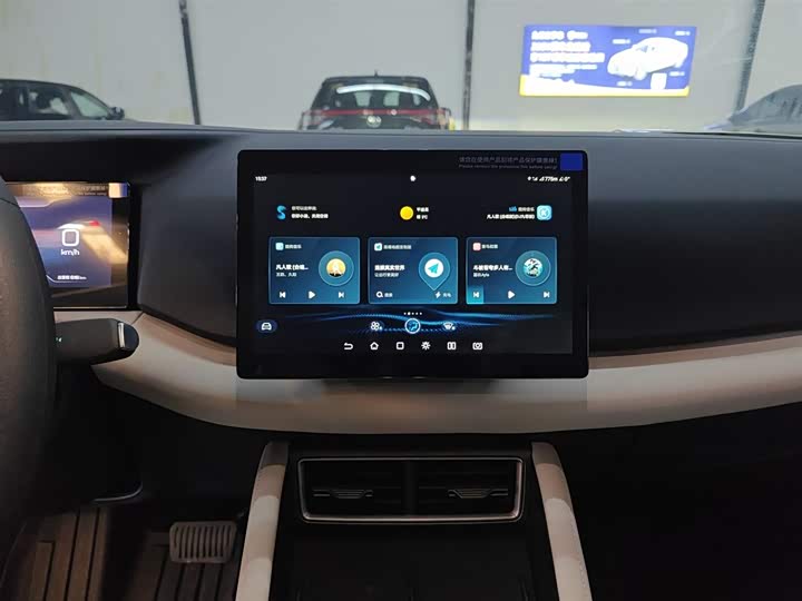 Фото 13 - BYD Yuan Up