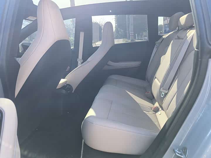 Фото 4 - Nio ET5T