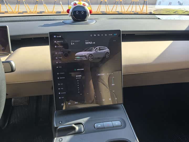 Фото 6 - Nio ET5T