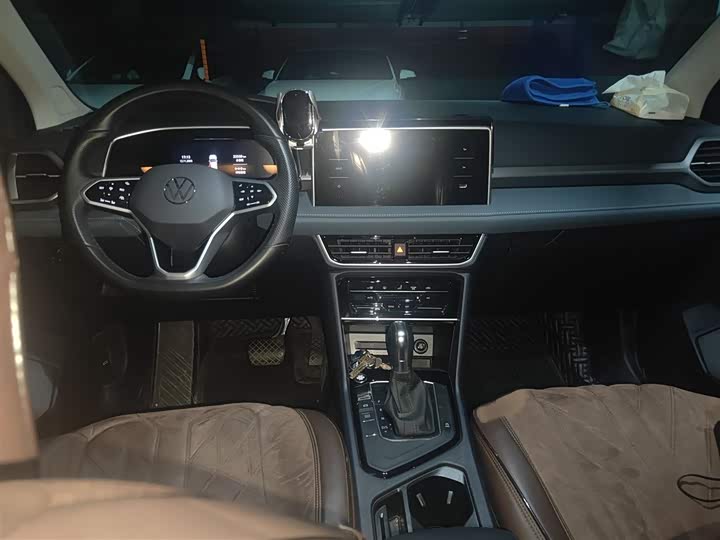 Фото 13 - Volkswagen Tharu