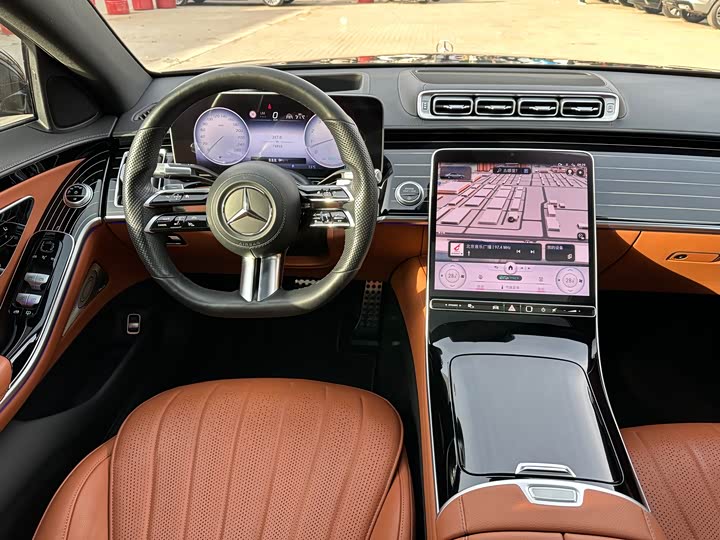 Фото 13 - Mercedes-Benz S-Class