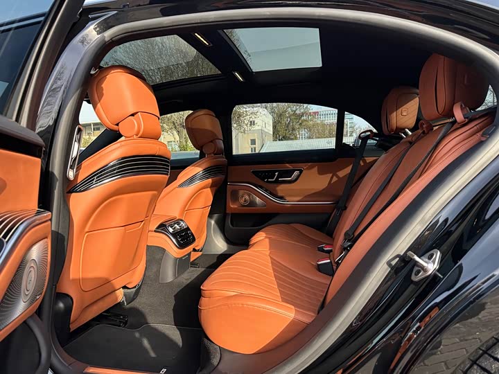 Фото 8 - Mercedes-Benz S-Class