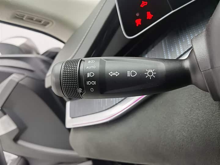 Фото 21 - Zeekr 001