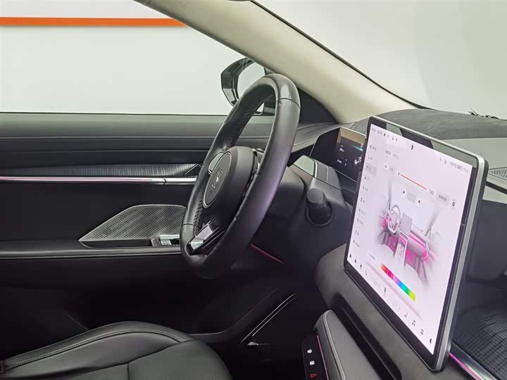 Фото 22 - Zeekr 001