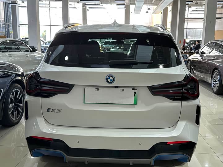 Фото 5 - BMW iX3