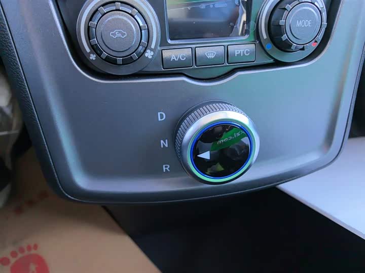 Фото 14 - Foton Smart Smurf E7