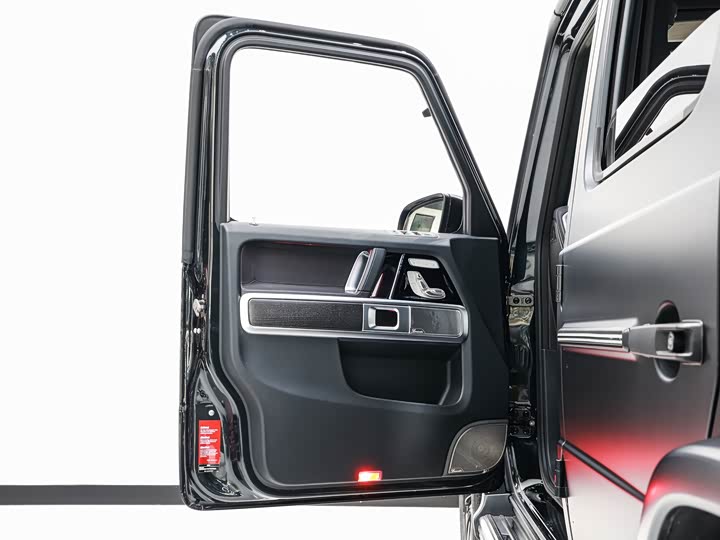 Фото 14 - Mercedes-Benz G-Class