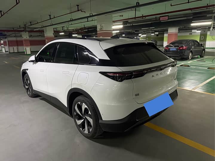 Фото 4 - BAIC Arcfox Alpha T5