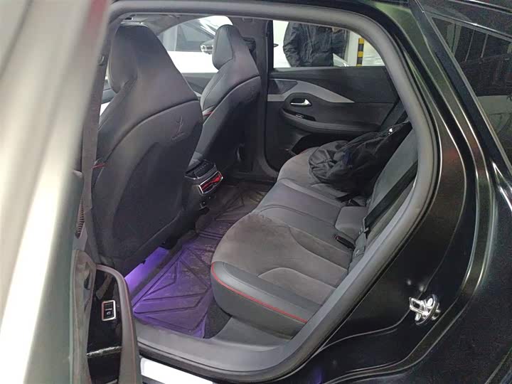 Фото 17 - BAIC Arcfox Alpha S