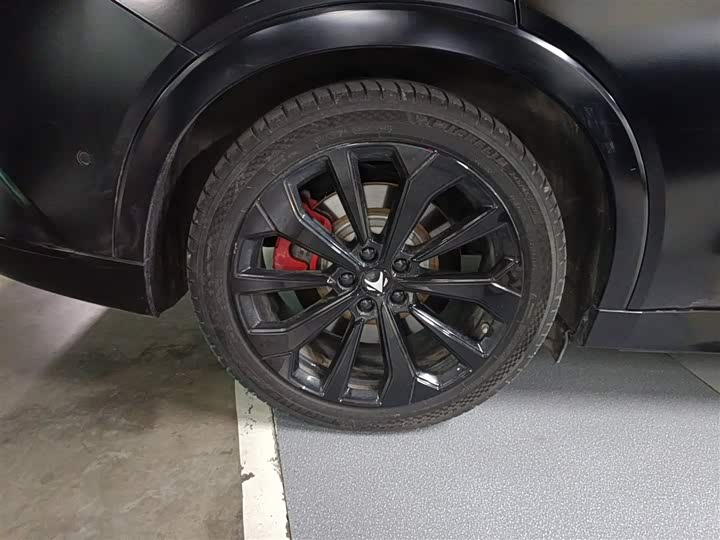 Фото 25 - BAIC Arcfox Alpha S