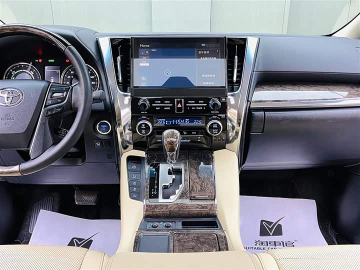 Фото 12 - Toyota Alphard