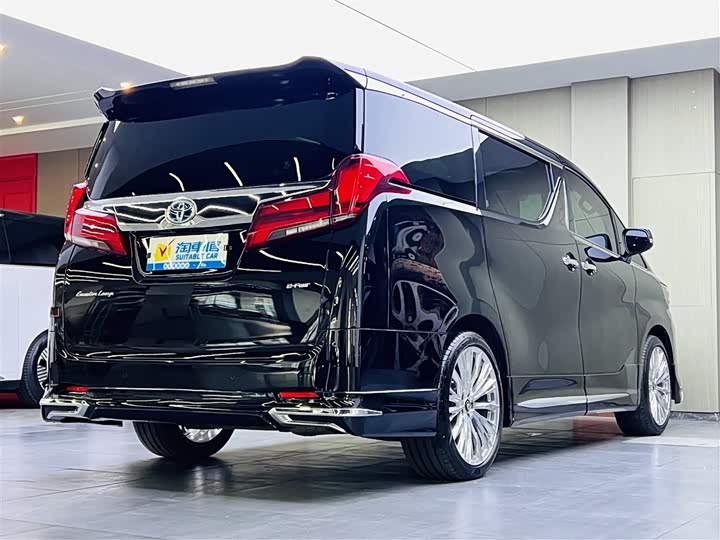 Фото 4 - Toyota Alphard