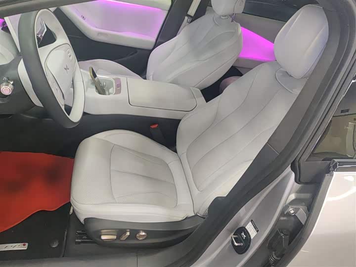 Фото 15 - XPeng F57