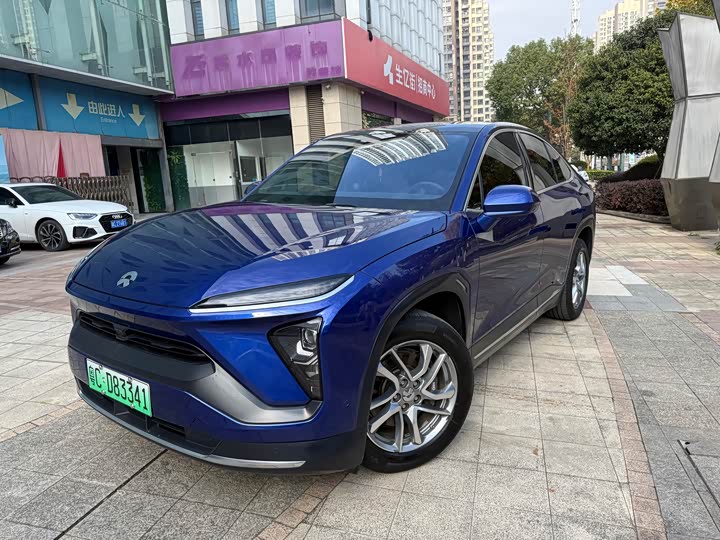 Фото 1 - Nio EC6