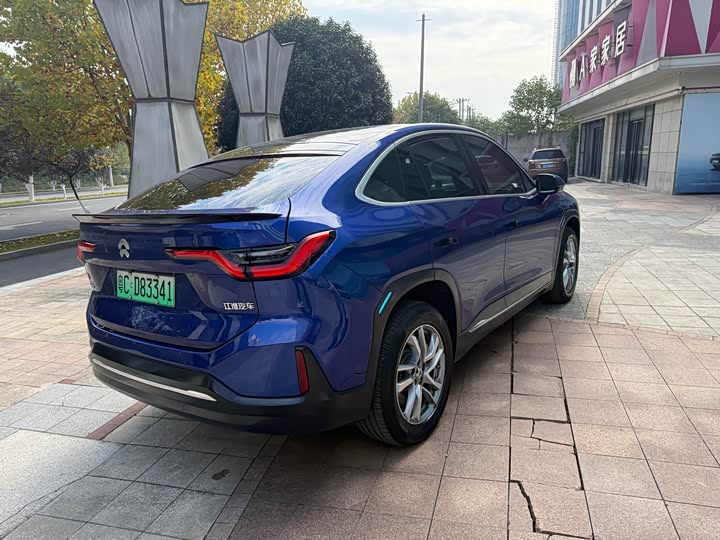 Фото 4 - Nio EC6