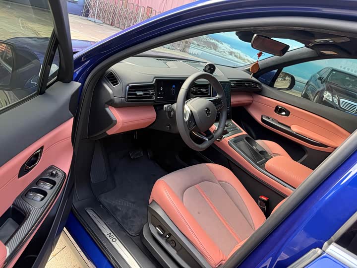 Фото 8 - Nio EC6