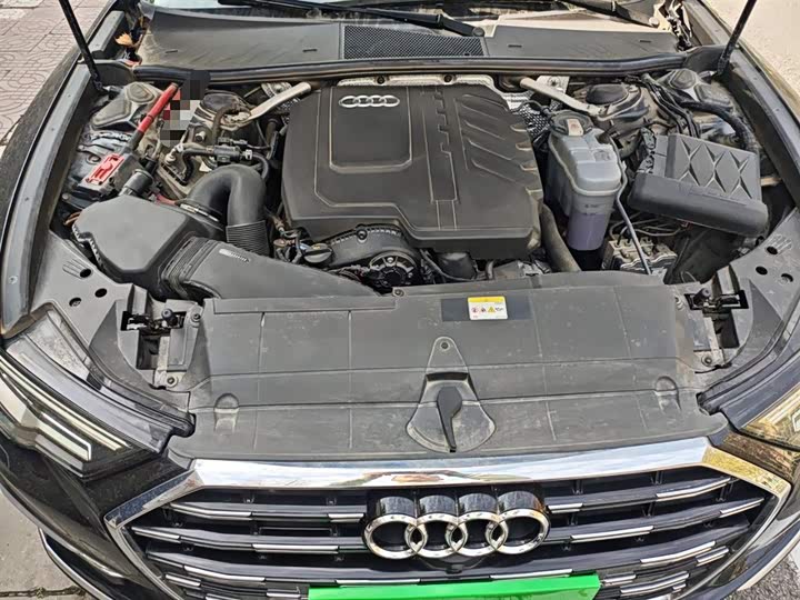 Фото 11 - Audi A6L