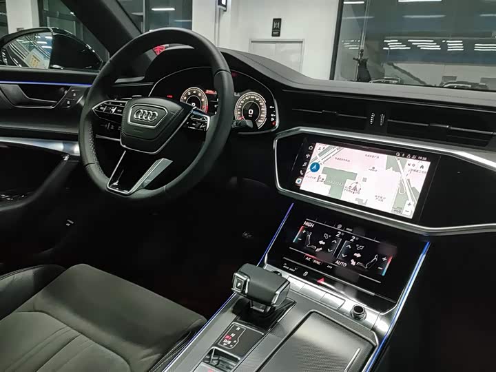 Фото 22 - Audi A6L