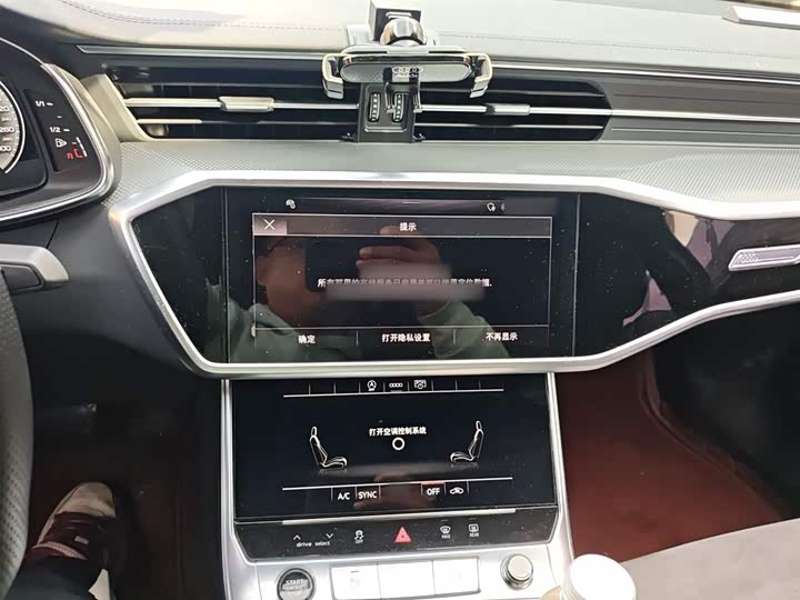 Фото 6 - Audi A6L