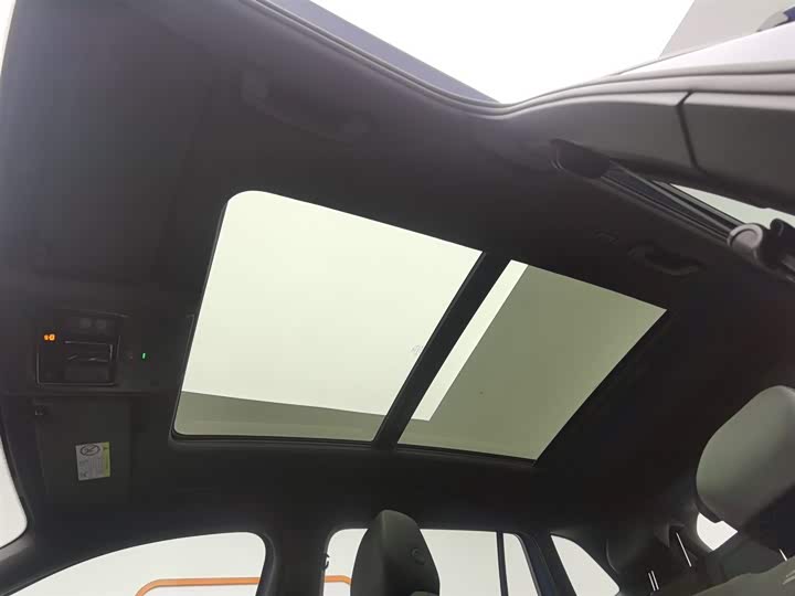 Фото 14 - Volkswagen Tiguan L Pro