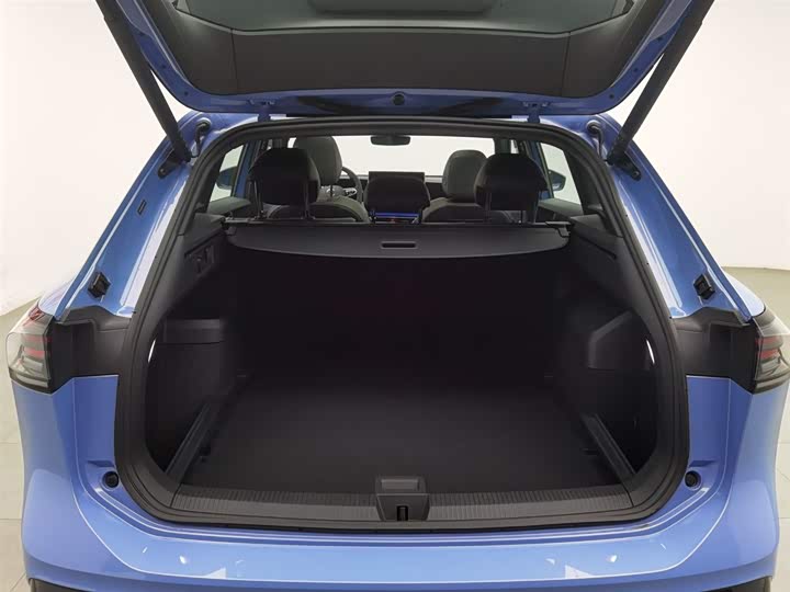 Фото 16 - Volkswagen Tiguan L Pro