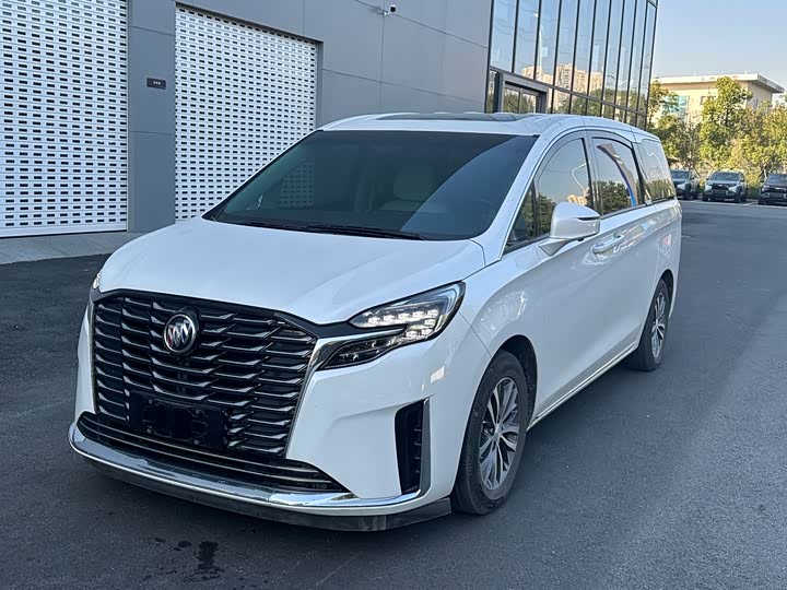 Фото 1 - Buick GL8 ES