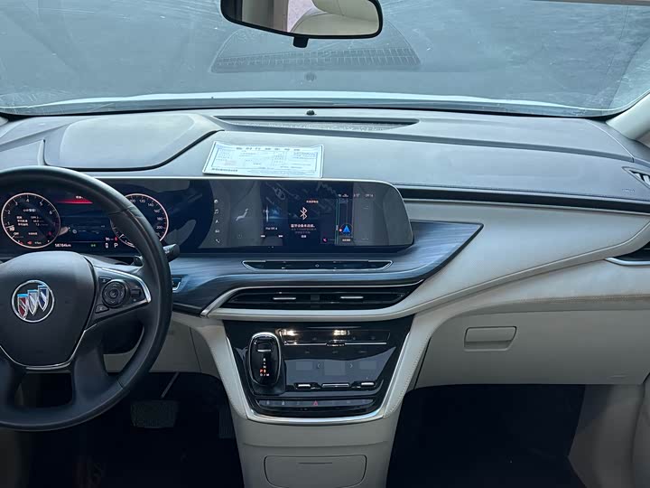 Фото 6 - Buick GL8 ES