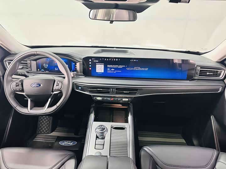 Фото 11 - Ford Explorer