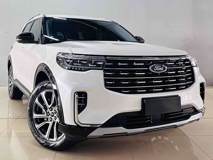 Фото 2 - Ford Explorer