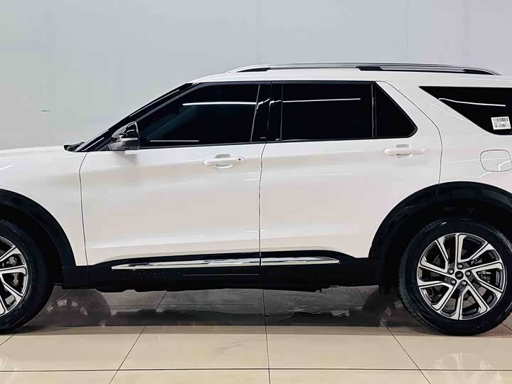 Фото 5 - Ford Explorer