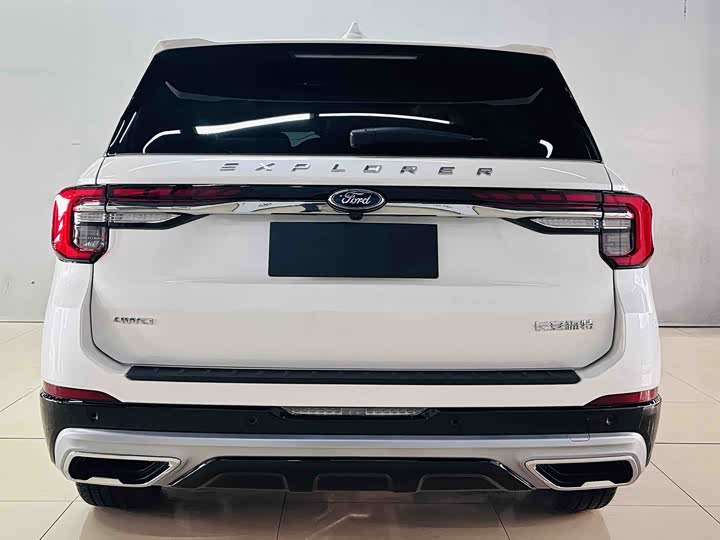 Фото 7 - Ford Explorer