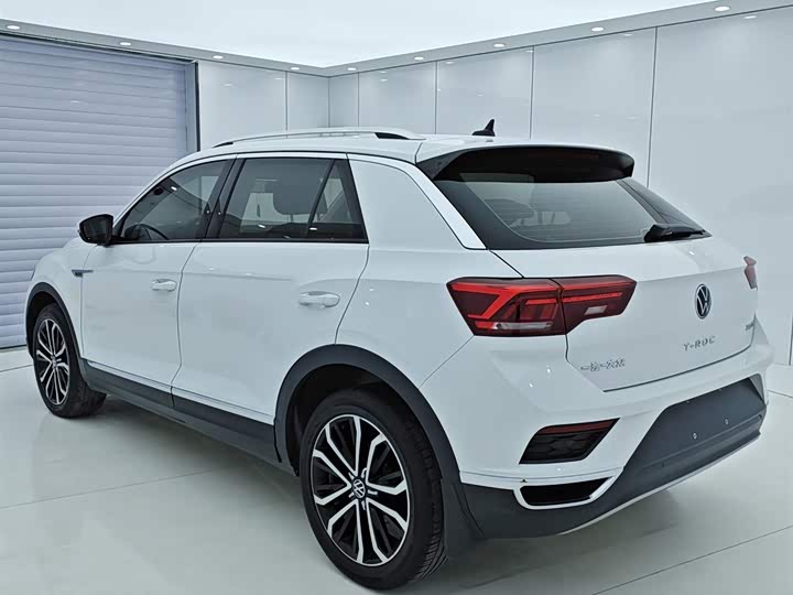 Фото 6 - Volkswagen T-Roc