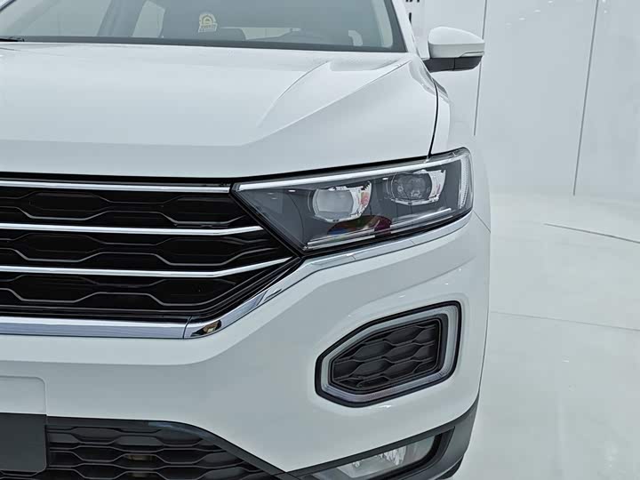 Фото 7 - Volkswagen T-Roc