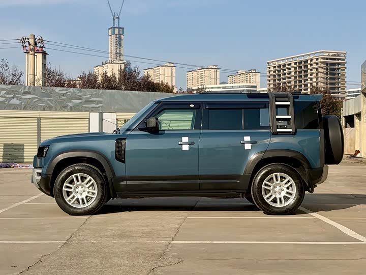 Фото 17 - Land Rover Defender