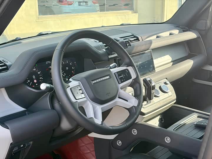 Фото 6 - Land Rover Defender