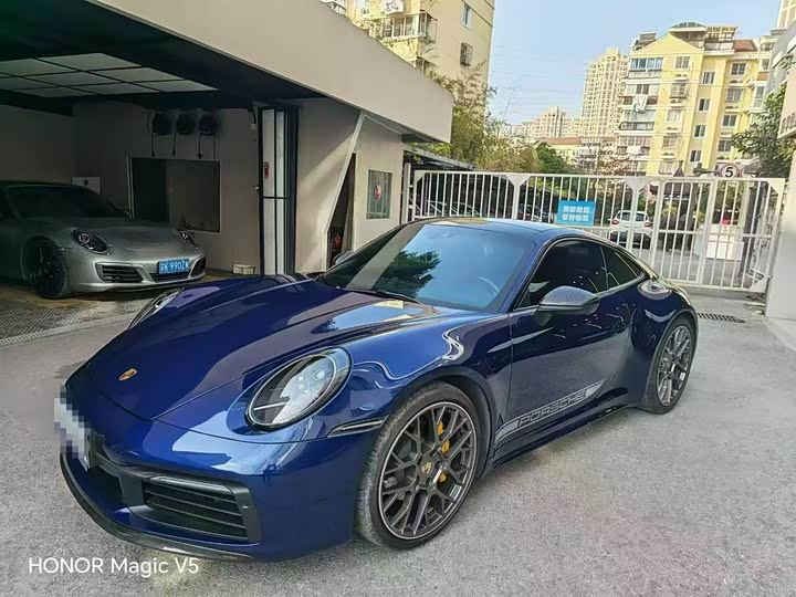 Фото 1 - Porsche 911