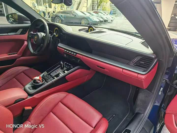 Фото 3 - Porsche 911