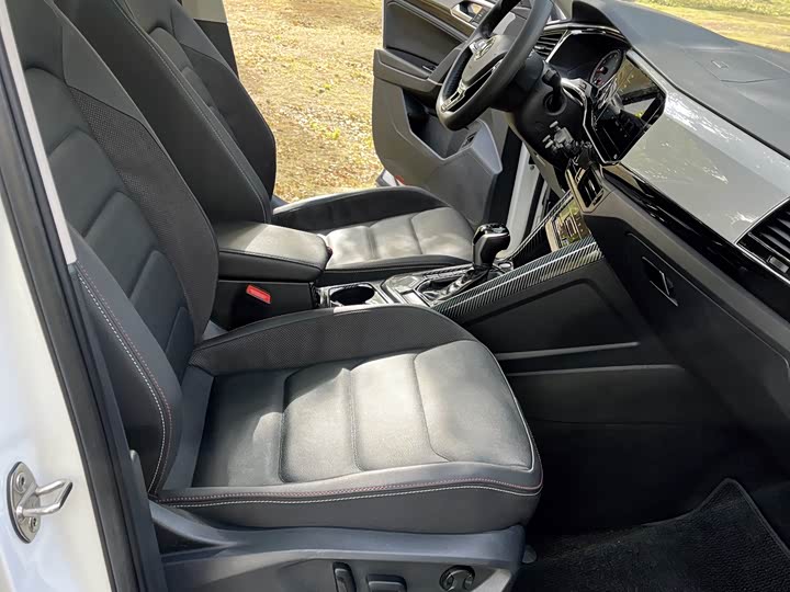 Фото 15 - Volkswagen Tayron