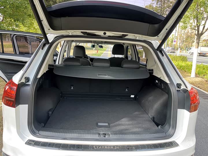 Фото 19 - Volkswagen Tayron