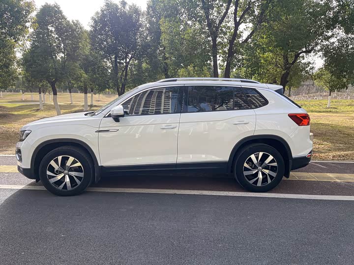 Фото 7 - Volkswagen Tayron