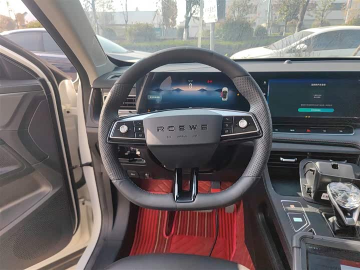 Фото 11 - Roewe RX5