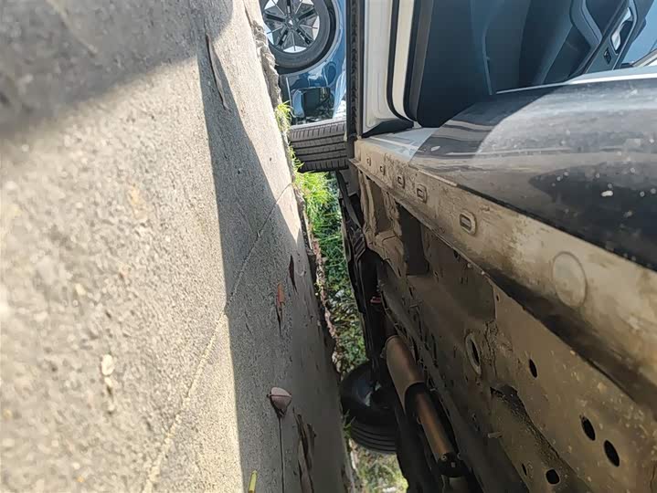 Фото 22 - Roewe RX5