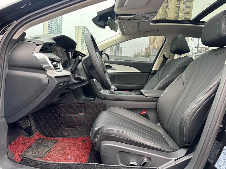 Фото 4 - Hongqi H5