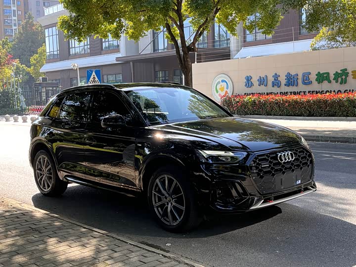 Фото 3 - Audi Q5L