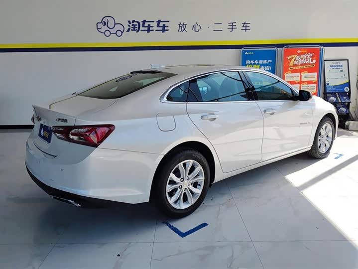 Фото 3 - Chevrolet Malibu XL