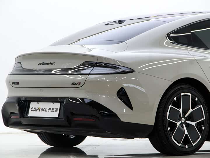 Фото 19 - Xiaomi SU7