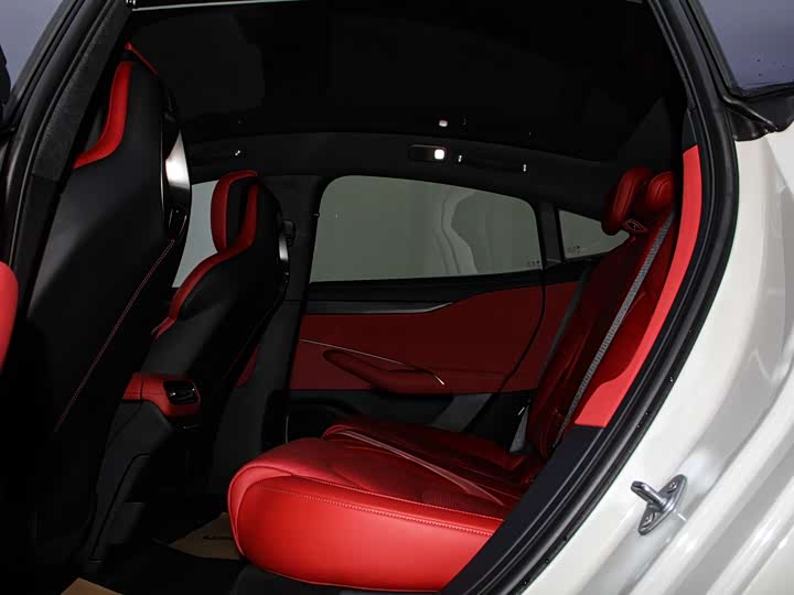 Фото 8 - Xiaomi SU7