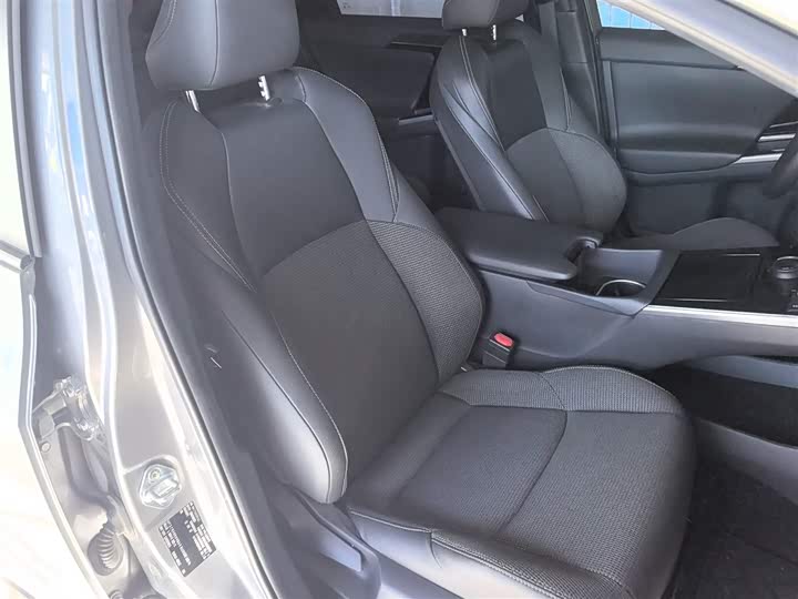 Фото 25 - Toyota bZ4X