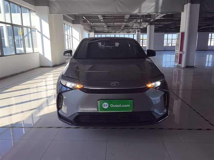 Фото 3 - Toyota bZ4X